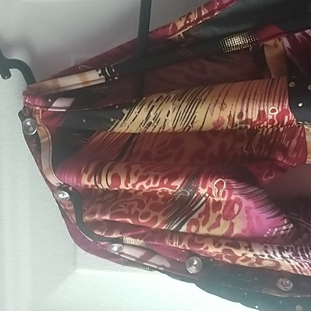 Top - Picture 3 of 4